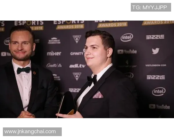 esports数据深度对话刘芳分享她在英雄联盟中的成长与挑战经历