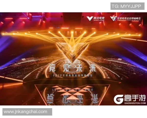 电竞新闻和平精英中FPX团队协作引发热议玩家对战术配合的不同看法